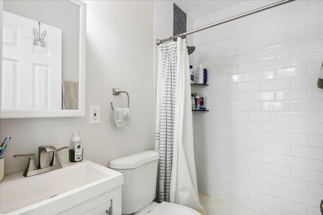 Building Photo - COMING SOON - Fresh and Updated - 4Bed/3Bath Split Level  w/ spacious yard