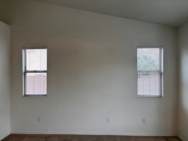 Building Photo - 3524 Plaza De Lanza