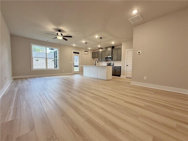 Building Photo - 5722 Urban Vlg Wy