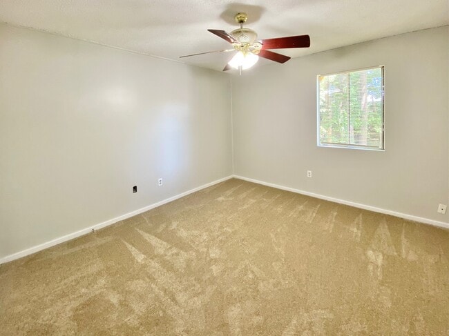 Building Photo - 1208 Bush River Rd