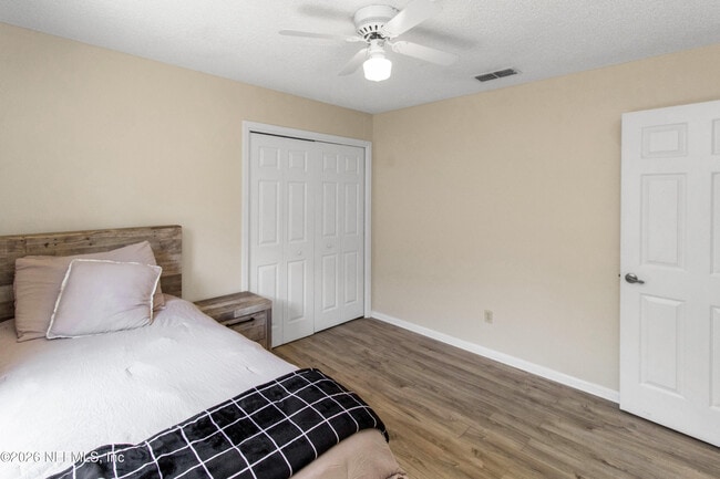 Building Photo - 1720 Wildwood Creek Ln