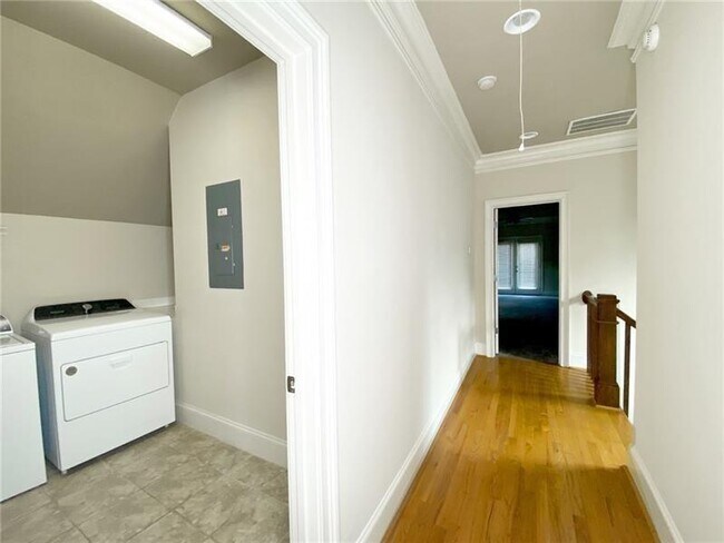 Building Photo - 286 Morgan Pl SE