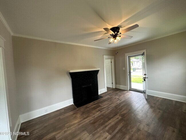 Building Photo - 1002 Fairfield Ave