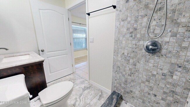 Building Photo - 234 Johnson Ave