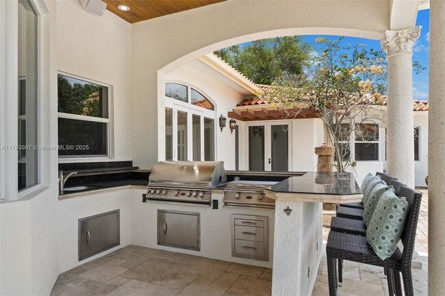 Building Photo - 9400 SW 93rd Ct