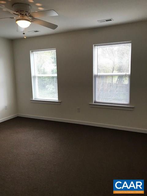 Building Photo - 109 Chelsea Dr