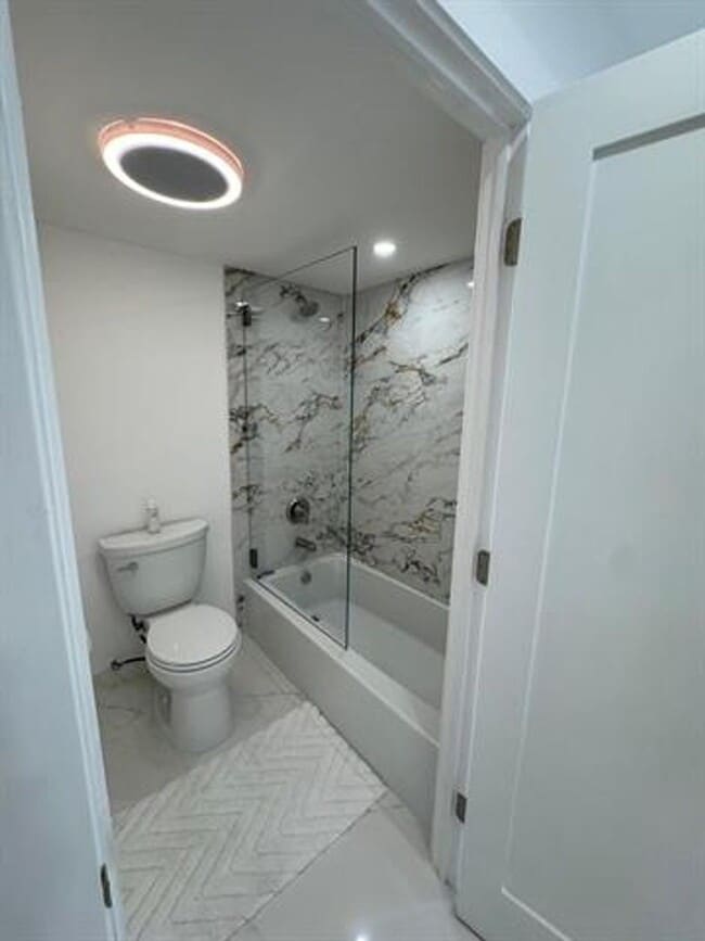 Building Photo - 20515 E Country Club Dr