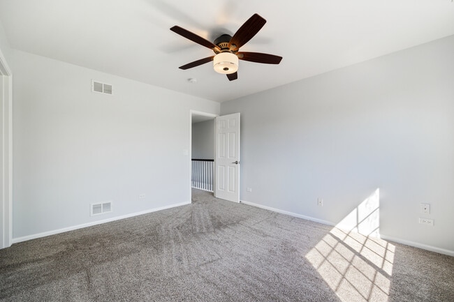 Building Photo - 17578 Gilbert Dr