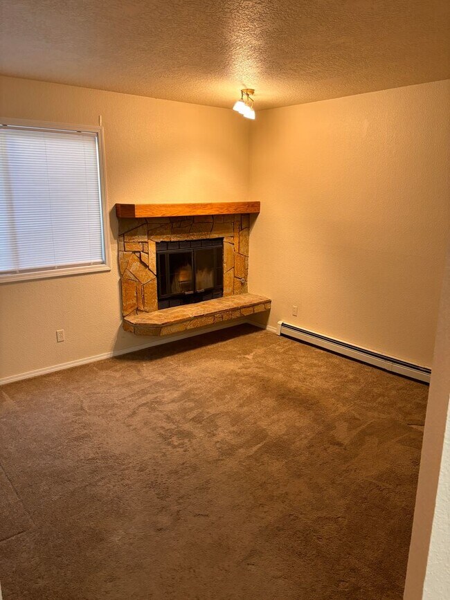 Building Photo - 7340 Bearfoot Cir