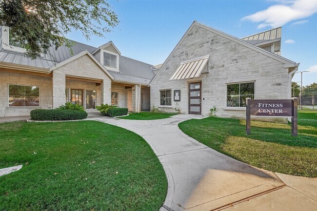 Building Photo - 21331 Winding Path Way