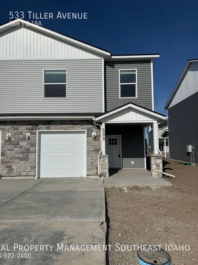 Building Photo - 533 Tiller Ave