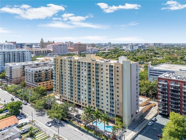 Building Photo - 3500 Coral Wy