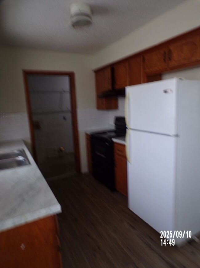 Building Photo - Great home close to Voch-tech, southwester...