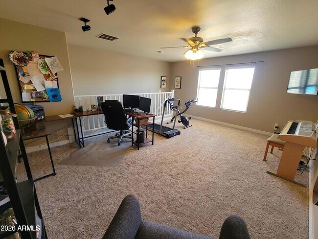 Building Photo - 10841 E Forge Cir