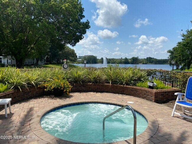 Building Photo - 10000 Gate Pkwy