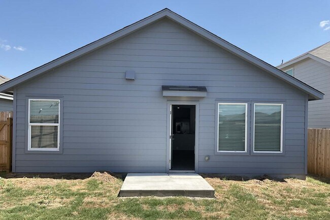 Building Photo - 3728 Axis Hl St