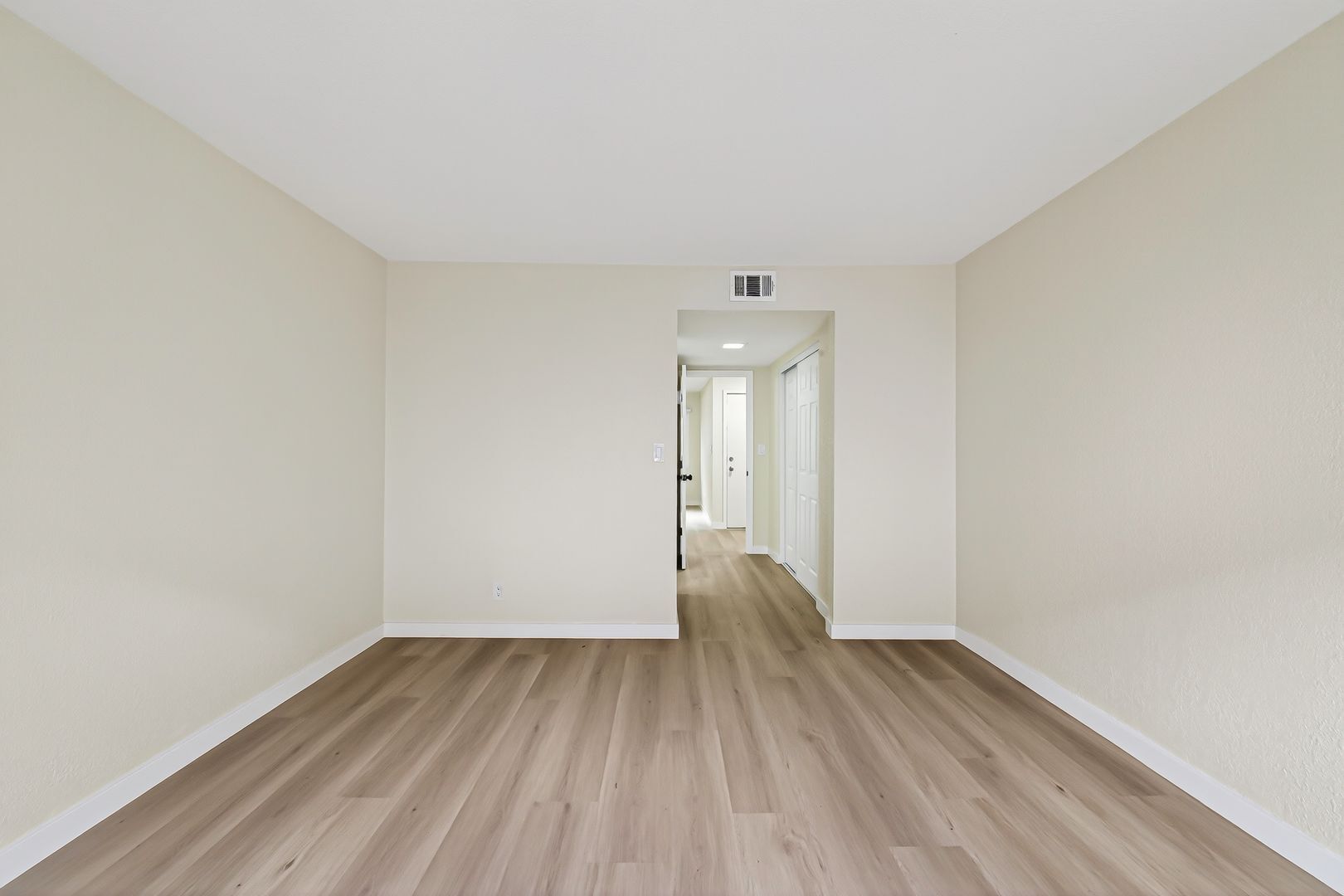 Building Photo - 1250 S Brookhurst St