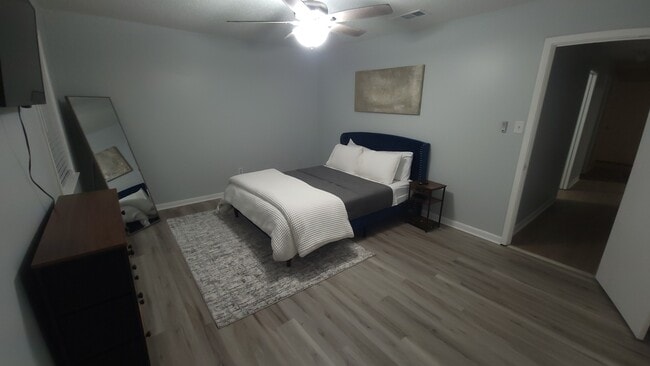 Building Photo - 829 Bellemeade Blvd