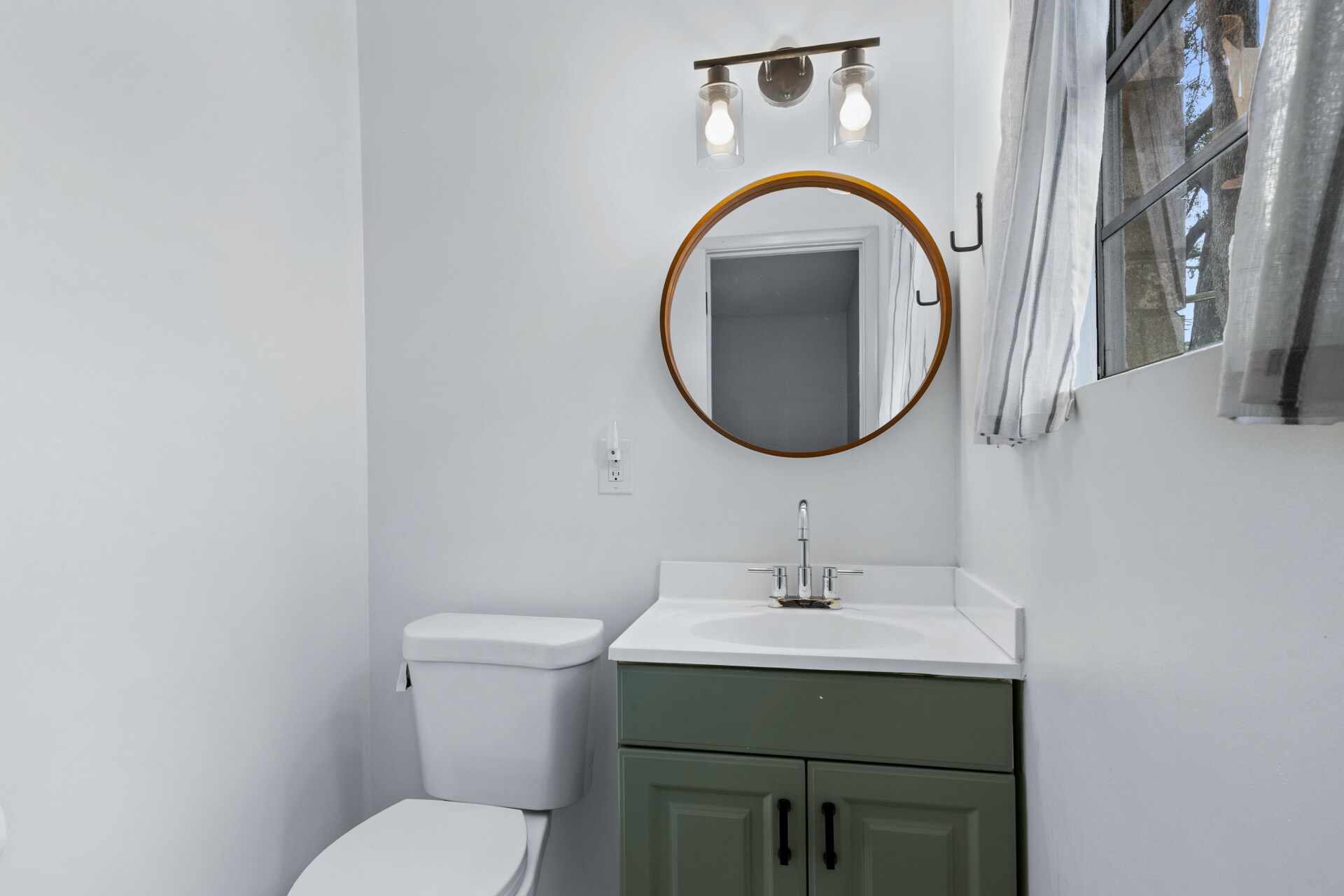 Building Photo - 115 Lucian Cir