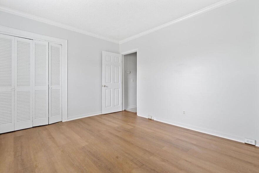 Building Photo - 3601 Cherryton Dr