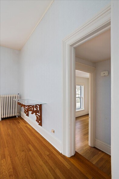 Building Photo - 246 Prospect Ave NE