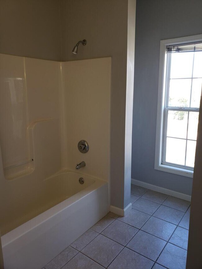 Building Photo - Condo for Rent in Brier Creek area