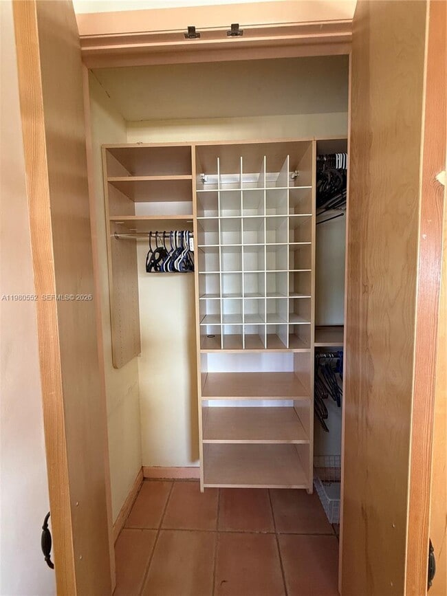 Building Photo - 1480 Euclid Ave