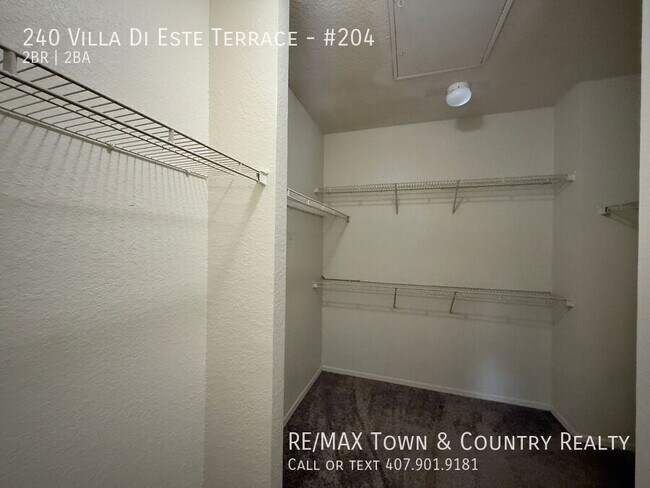 Building Photo - 240 Villa Di Este Terrace