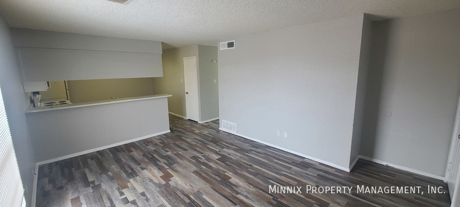 Building Photo - 3007 W Louisiana Ave