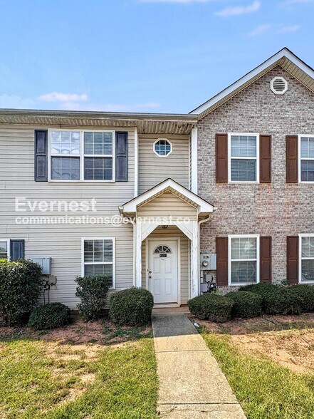 Building Photo - 8651 Thomas Ln