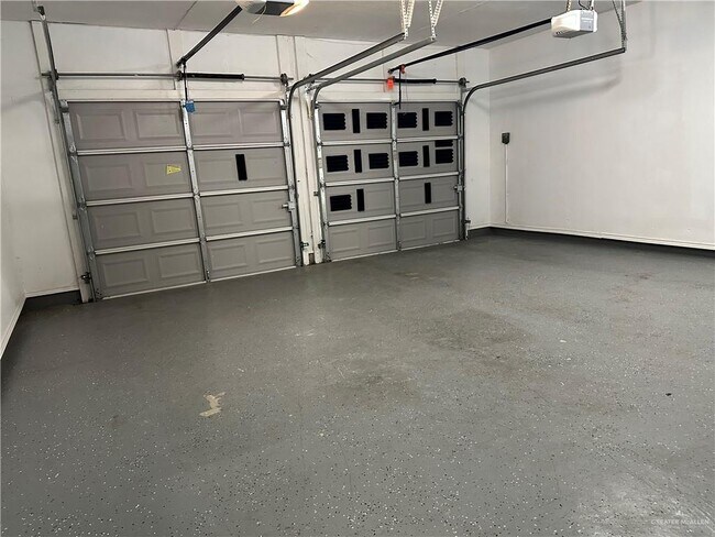 Building Photo - 42 Colorado Ct