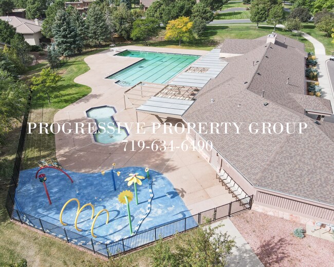 Building Photo - 1120 Hill Cir