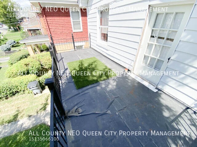 Building Photo - 2348 Highland Ave