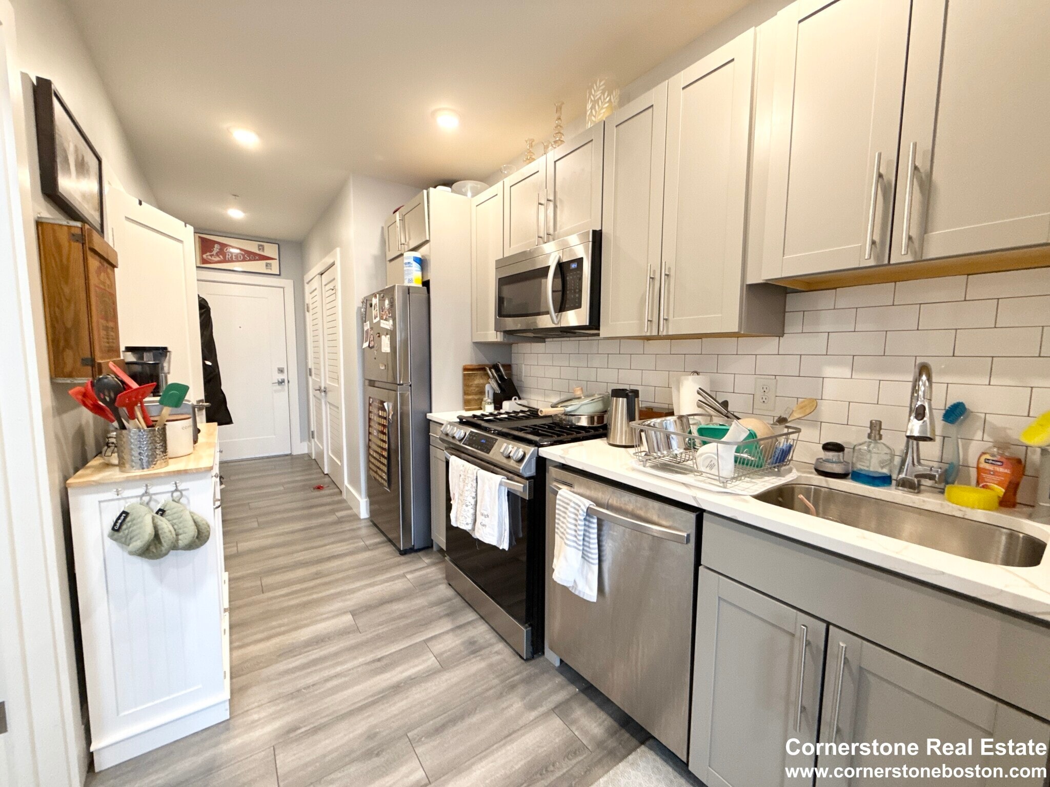 Building Photo - 40 B St