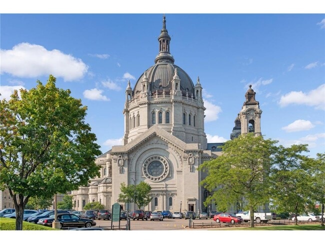 Building Photo - 66 9th St E