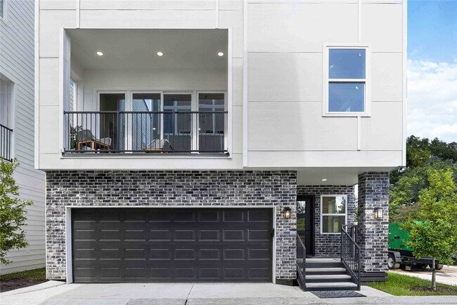 Building Photo - 316 C Walthall Dr