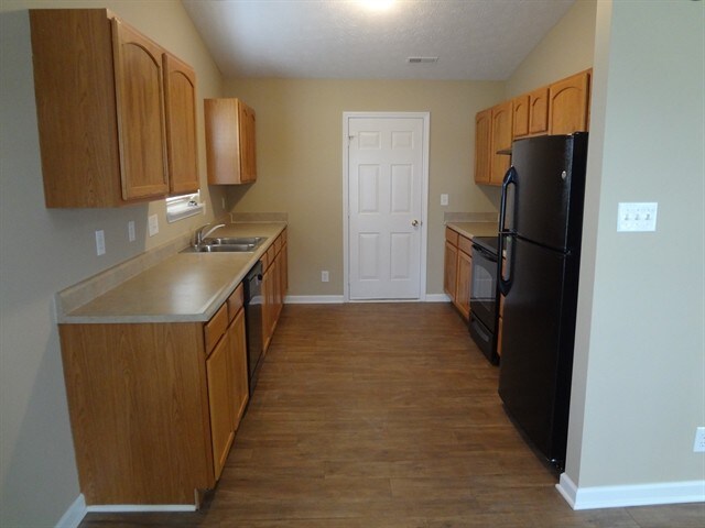Building Photo - 4648 Birmingham Drive