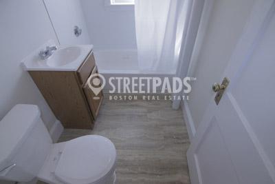 Building Photo - bedroom in Boston MA 02215