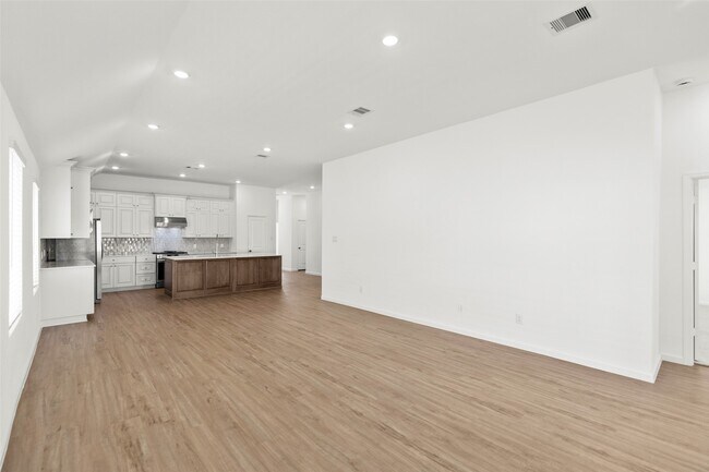 Building Photo - 30314 Tall Fescue Dr