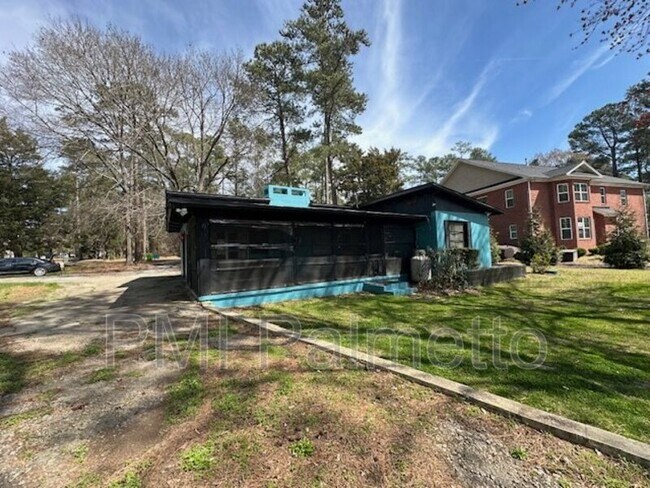 Building Photo - 1019 State Rd S-40-621