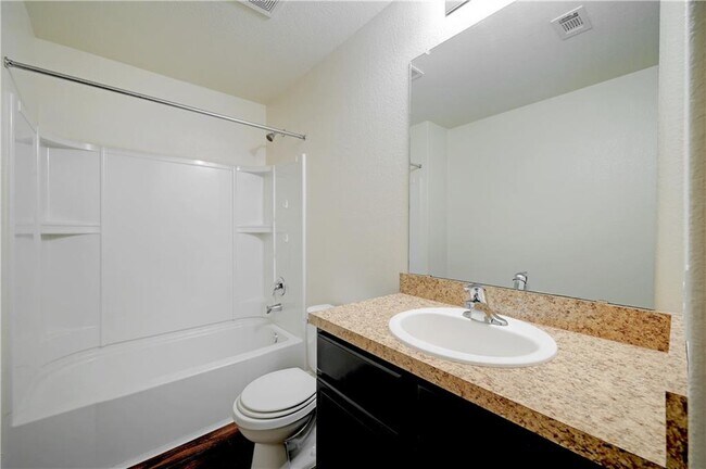 Building Photo - 1428 Breanna Ln