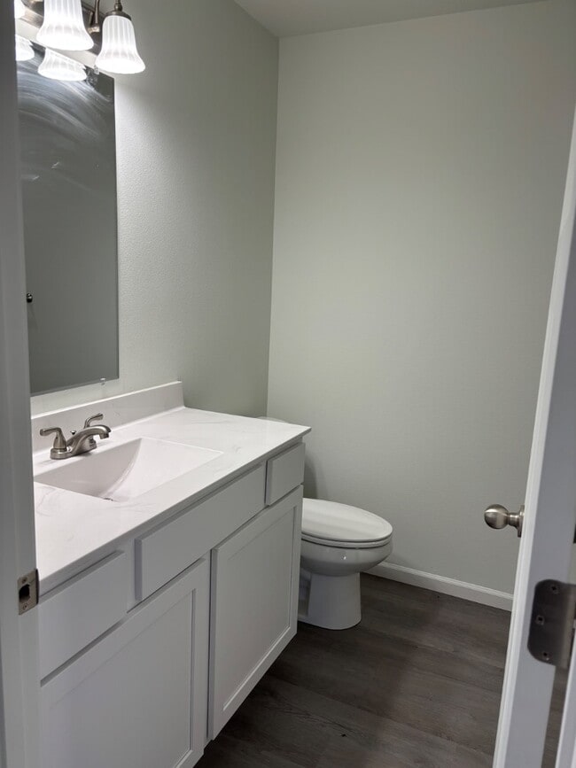 Building Photo - 124 E Sunset Cove Ln