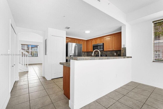 Building Photo - 8882 W Flagler St