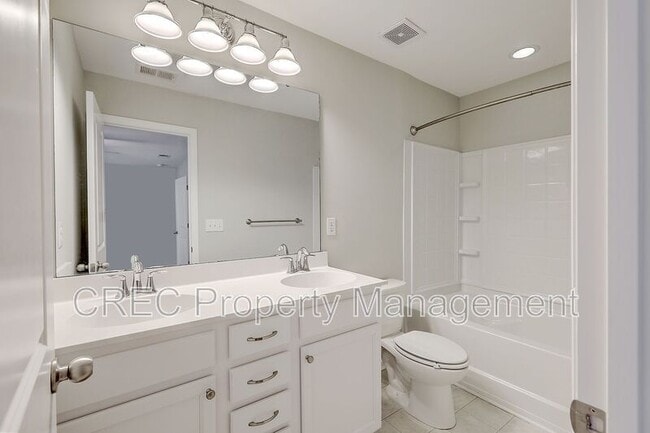 Building Photo - 270 Swallowtail Ln