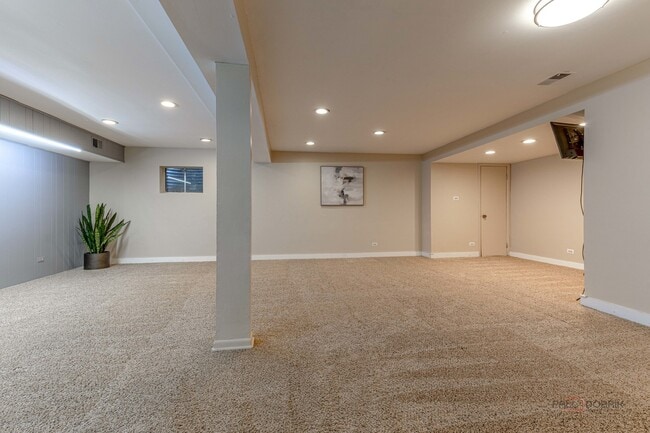 Building Photo - 2431 Cobblewood Dr