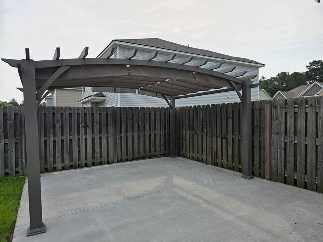 Building Photo - Belmont Glen! South Effingham Schools! Community Amenities!