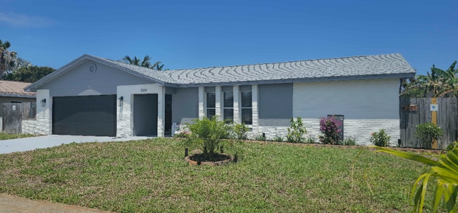 Building Photo - 589 Coconut St