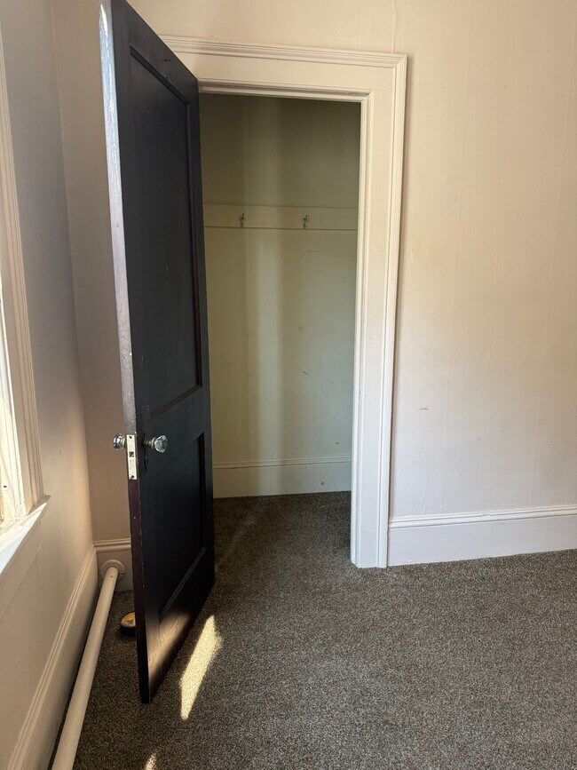 Building Photo - 1829 Main Street-3