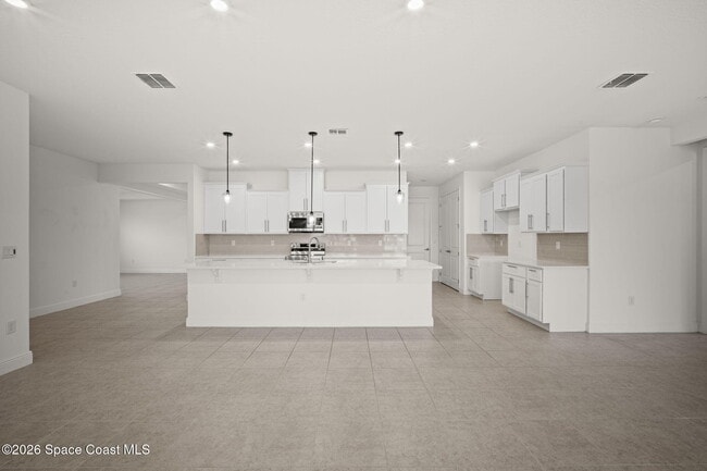 Building Photo - 6185 Moonrise Dr