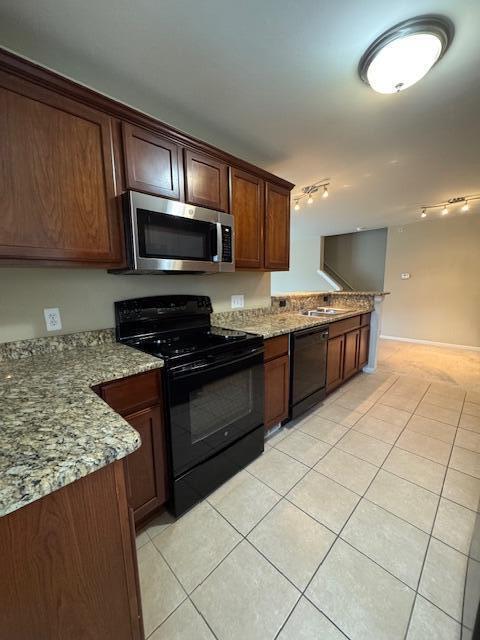 Building Photo - 8471 Towne Center Cir
